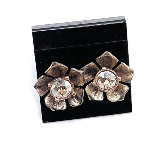 Gardenia Chloe + Isabel post Earrings - Picture 1 of 1